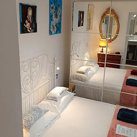 La Graziosa Dorata Indipendente 2 Persone Parcheggio Gratuito Bed & Breakfast Lerici