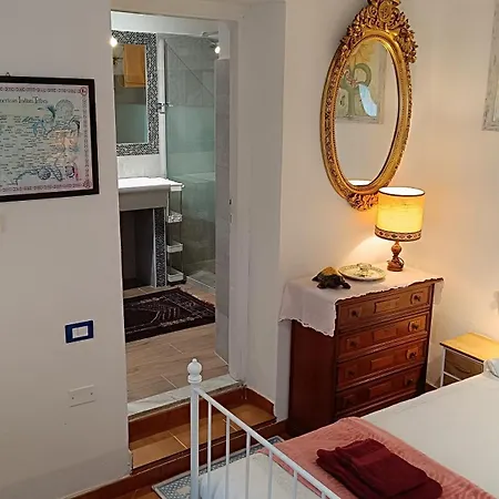 Bed & Breakfast La Graziosa Dorata Indipendente 2 Persone Parcheggio Gratuito *