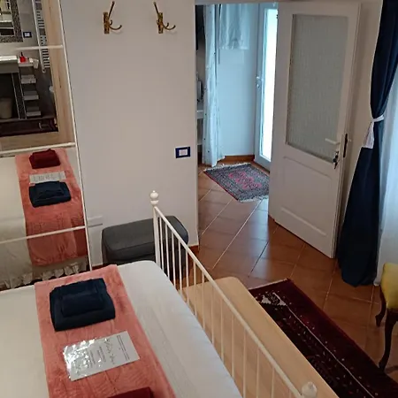 Bed & Breakfast La Graziosa Dorata Indipendente 2 Persone Parcheggio Gratuito