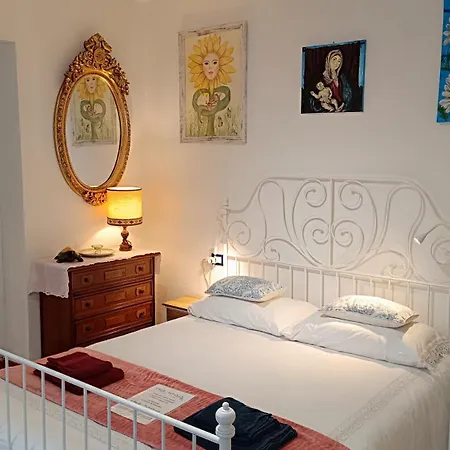 Bed & Breakfast La Graziosa Dorata Indipendente 2 Persone Parcheggio Gratuito