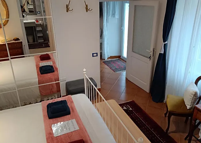 Bed and Breakfast La Graziosa In Wifi Parcheggio Gratuito Self Check-in Zona Guercio