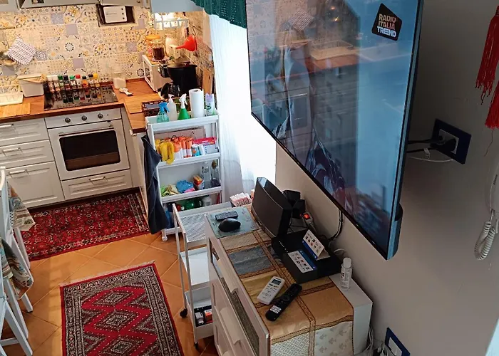 Bed and Breakfast La Graziosa In Wifi Parcheggio Gratuito Self Check-in Zona Guercio 4*